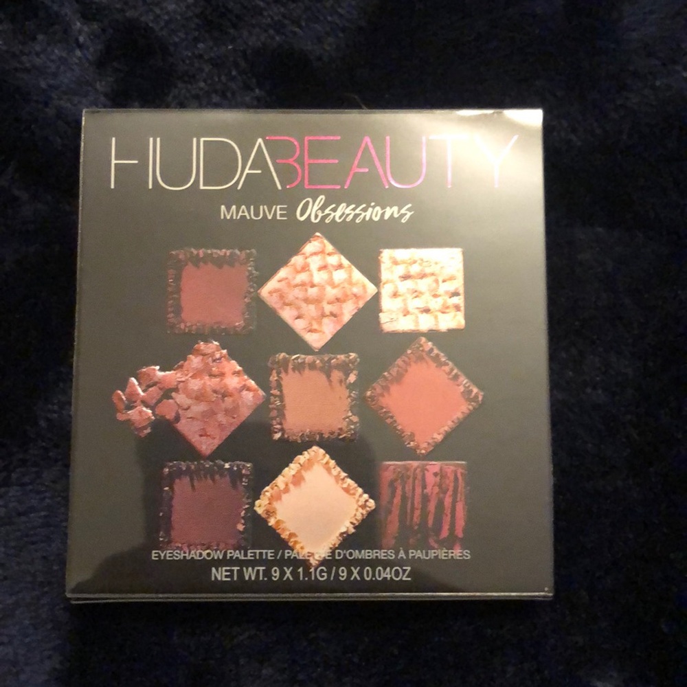 BNIB HUDA BEAUTY MAUVE OBSESSIONS